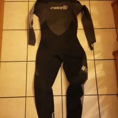 Wetsuit