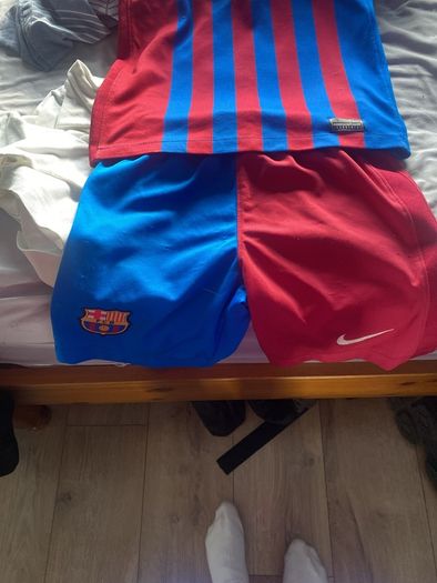 barcelona jersey medium kids