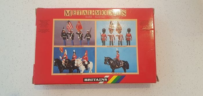 Vintage - Britains Metal Models Set 7201 - Hand Painted - Royal Marine Colour Party - Boxed