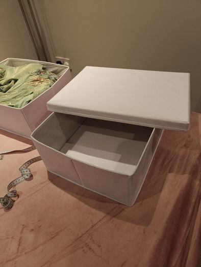 4 Large sized organizer