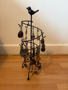 jewellery stand