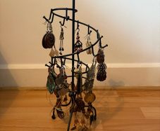 jewellery stand
