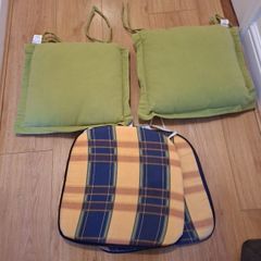 Patio chair cushions x 4 Free