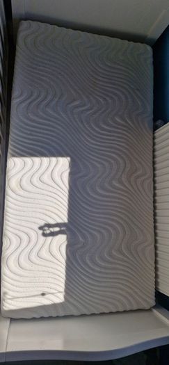 2 in 1 Baby cot / Bed with spring mattress