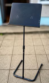 JS Professional Sheet Music Stand in good condition