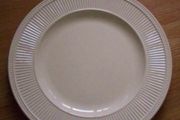 Boxed Cream Wedgwood Windsor Plate 17cm