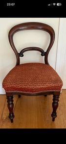 Antique style chair