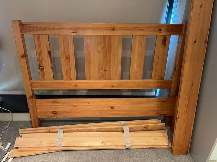 Lovely Very Sturdy 4Ft 6 Double Bed Frame - Can Deliver