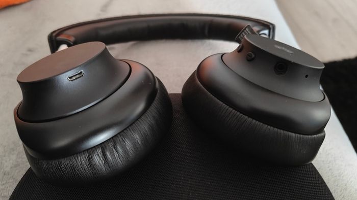 AIWA ARC-1 Bluetooth Headphones
