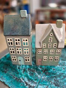 Two house tea lights