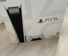 Empty PlayStation box