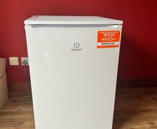 Indesit under counter fridge with freezer drawer