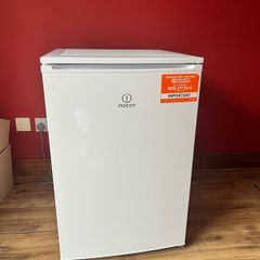 Indesit under counter fridge with freezer drawer