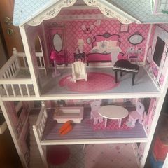 Doll house