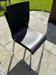 4 stackable chairs
