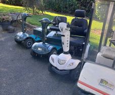 Single seat golf buggies