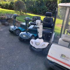 Single seat golf buggies