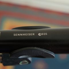Sennheiser e935