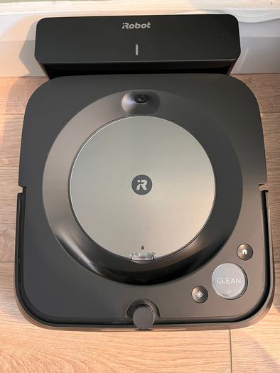 iRobot Braava jet m6 Mop - Pristine/Like-New Condition