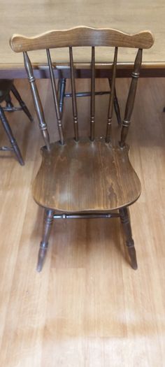Dining Table & 4 Chairs