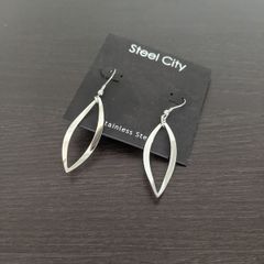 Drop shape earrings