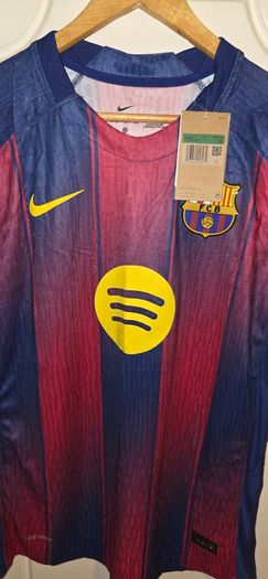 FC Barcelona home shirt 2024/25 Lamine Yamal  #19 on the back.