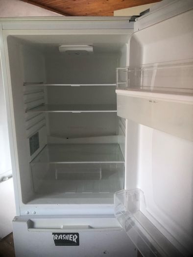 Logik fridge freezer
