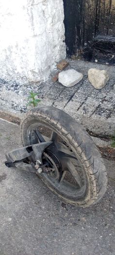 cb 125 f 2017@ ybr 125 2014 gs 500 parts
