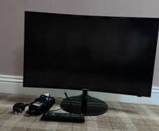 Samsung 27" Curved Full HD Smart TV & Monitor Combo