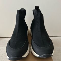 high cut shoe