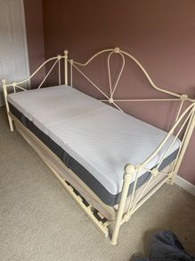 Single/Double Bed