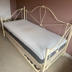 Single/Double Bed