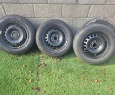 Car wheels and tyres