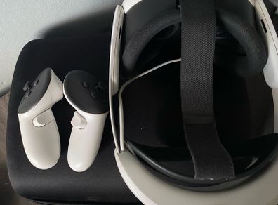 VR Meta Quest 3