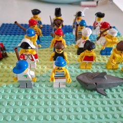 Lego Figures from 1990s
