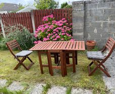 Garden table with chairs (foldable)