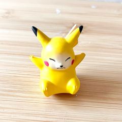 Vintage TOMY Pokemon Pikachu Figure Electric Shock Charging CGTSJ 1999