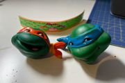 Teenage Mutant Hero Turtles TMNT water squirters, bracelet and bottle topper