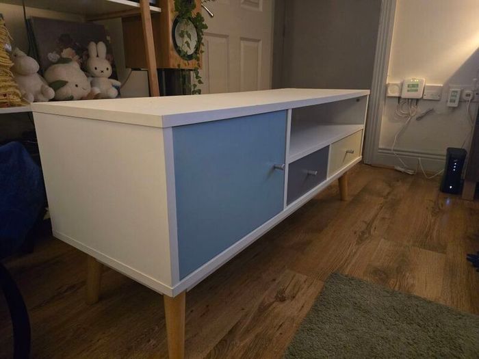 TV Unit