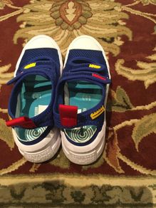 Converse Shoes size EU-33, UK-1