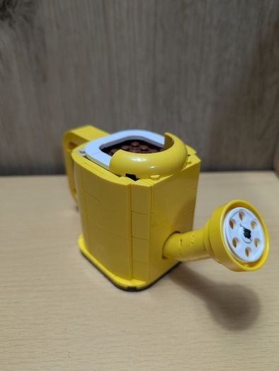 31149 LEGO Flowers in Watering Can
