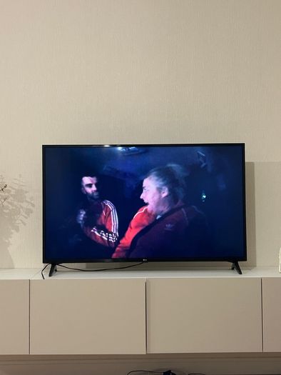 LG smart tv 50"