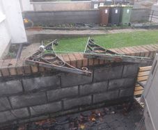 Outdoor Wall brackets x2.