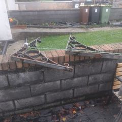 Outdoor Wall brackets x2.