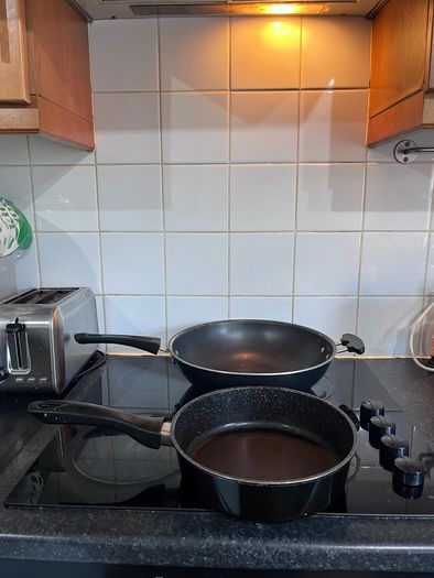 Kitchen Cookware Bundle - Pots, Frying Pans, Baking Tray & Bowls