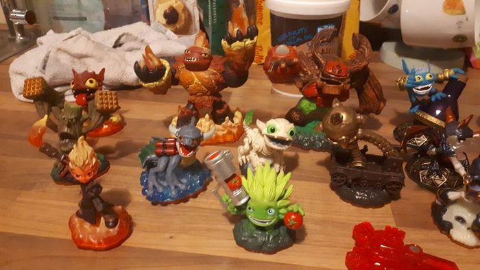 skylander figures