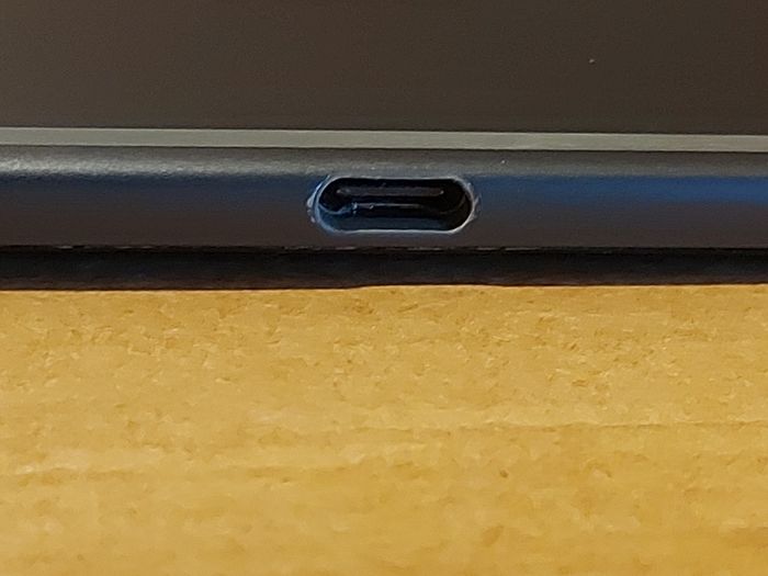 Samsung Galaxy Tab S5e. SM-T720, Crack on screen, Not powering on, for parts or repair