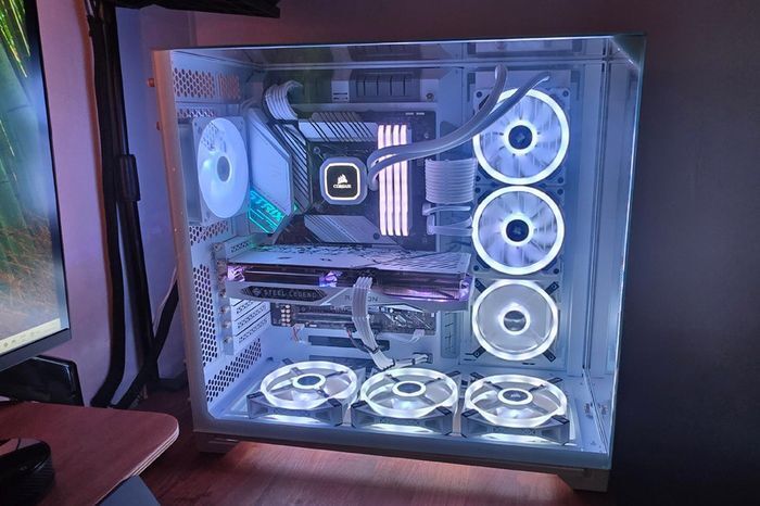 Custom Built Lian-Li White Artic Build RGB Desktop Gaming PC - Windows 11 Pro,Intel i7,3TB SSD,8GB GPU,64GB RAM,850 PSU, Corsair RGB Fans