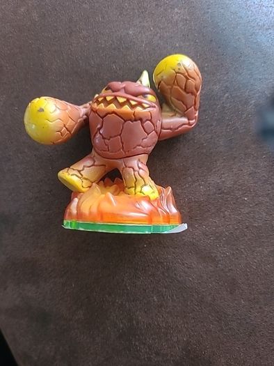 SKYLANDERS   Postage Available