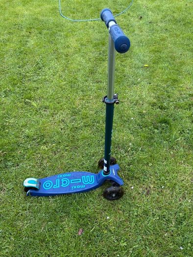 Micro Kid's Adjustable Height scooter